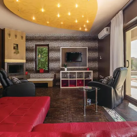 Four-Bedroom Holiday Home In Vodnjan Vodnjan