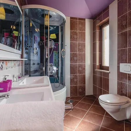 Ferienhaus Four-Bedroom Holiday Home In Vodnjan *